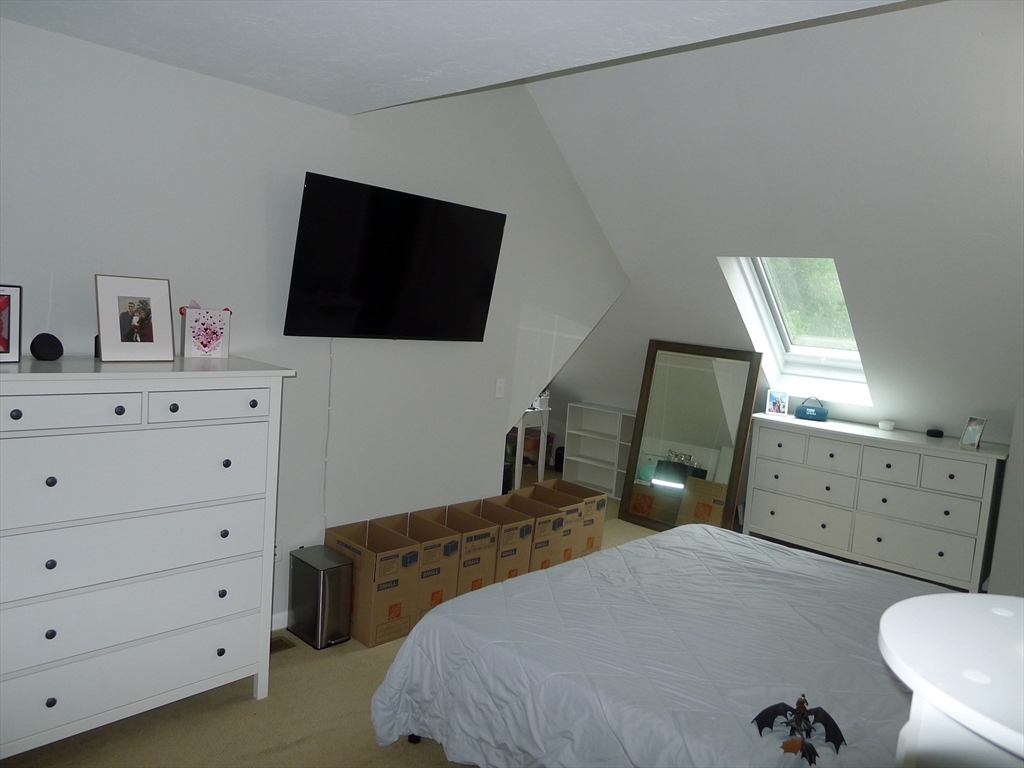 3 bed, 2 bath apartment for rent at 89 Brookdale Unit 89, Shrewsbury — photo 7 of 21