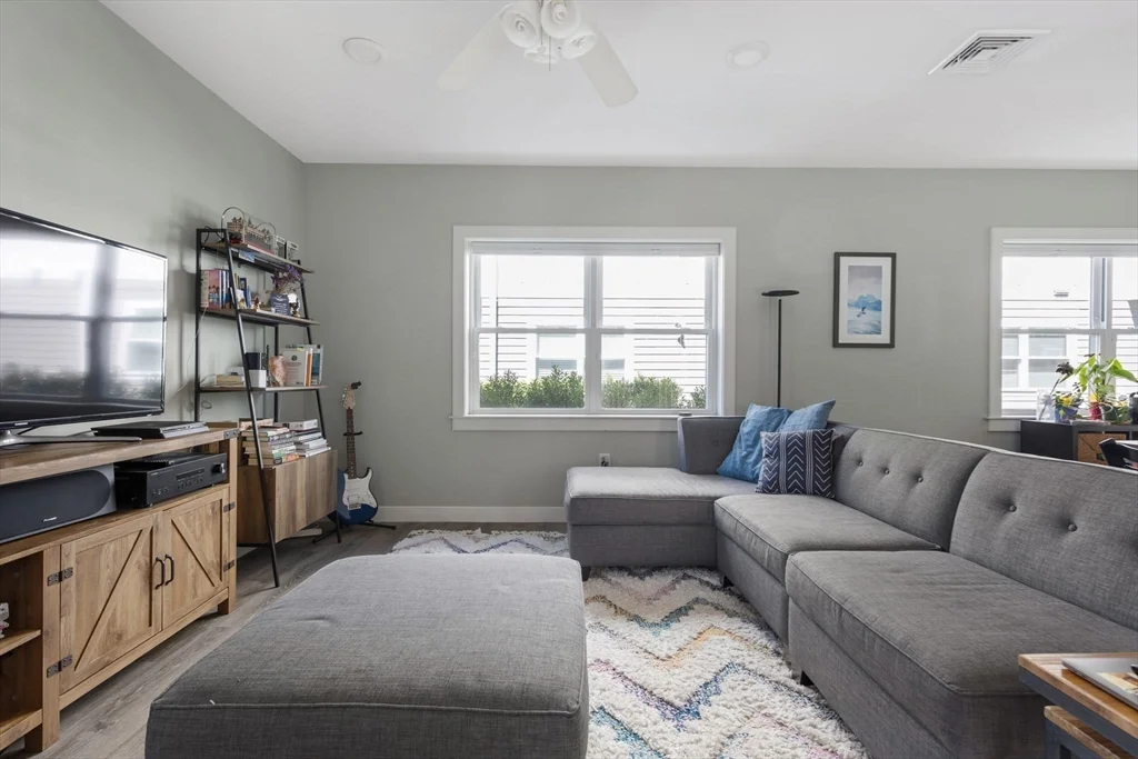 2 bed, 2 bath apartment for rent at 89 Brookley Rd Unit 1, Jamaica Plain — photo 7 of 20