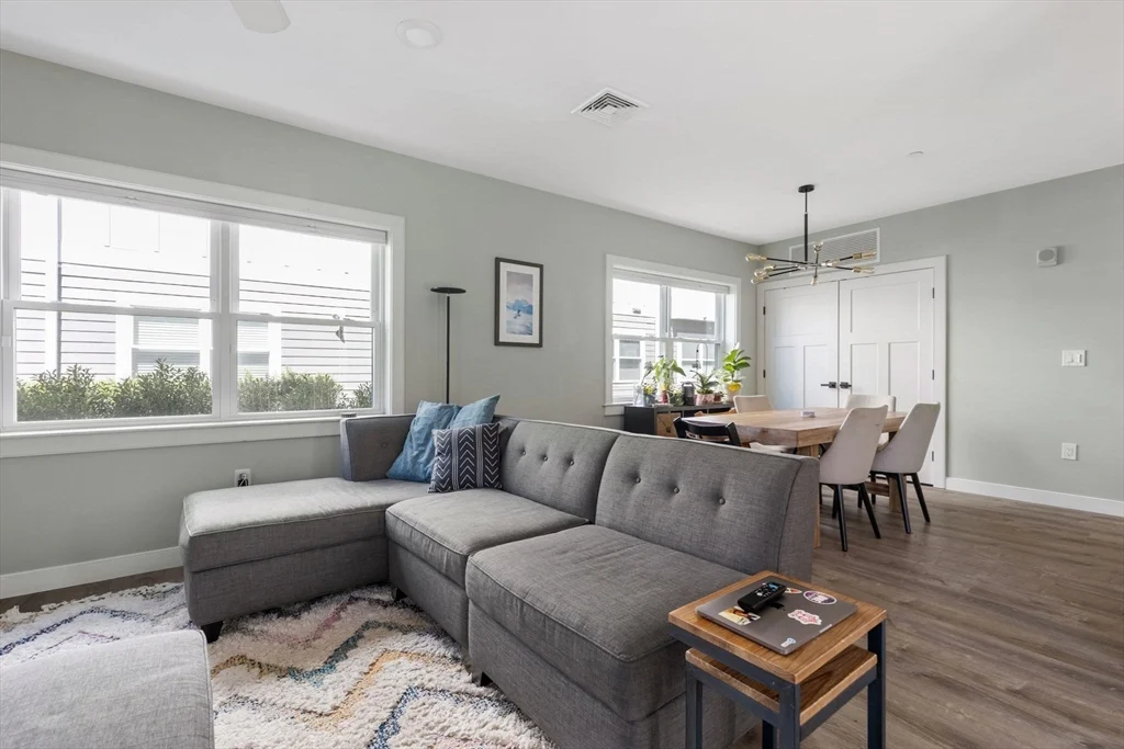 2 bed, 2 bath apartment for rent at 89 Brookley Rd Unit 1, Jamaica Plain — photo 8 of 20