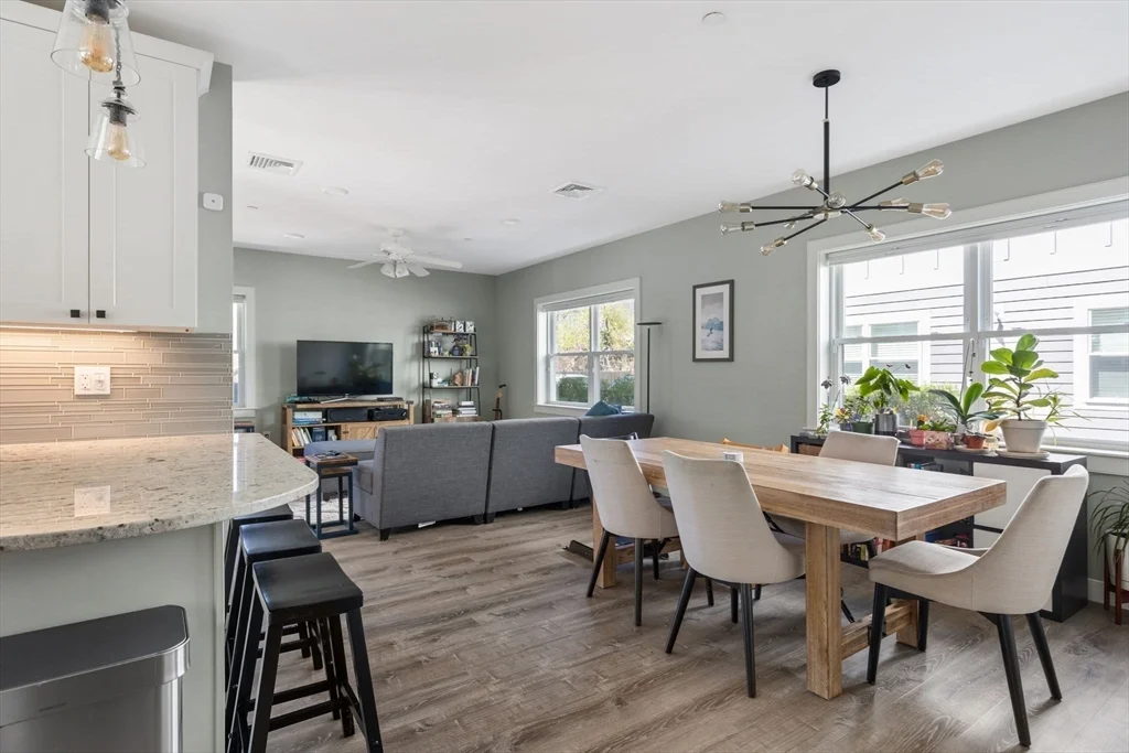 2 bed, 2 bath apartment for rent at 89 Brookley Rd Unit 1, Jamaica Plain — photo 3 of 20
