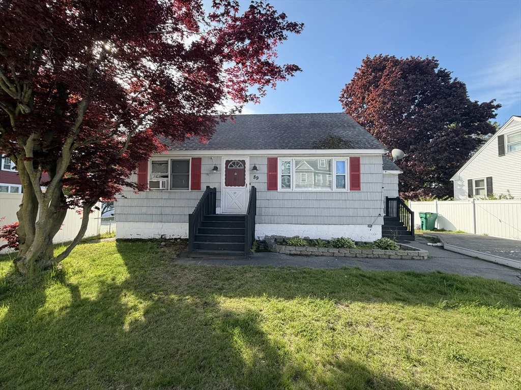 4 bed, 1 bath apartment for rent at 89 Bunker Hill Ave Unit 1, Lowell