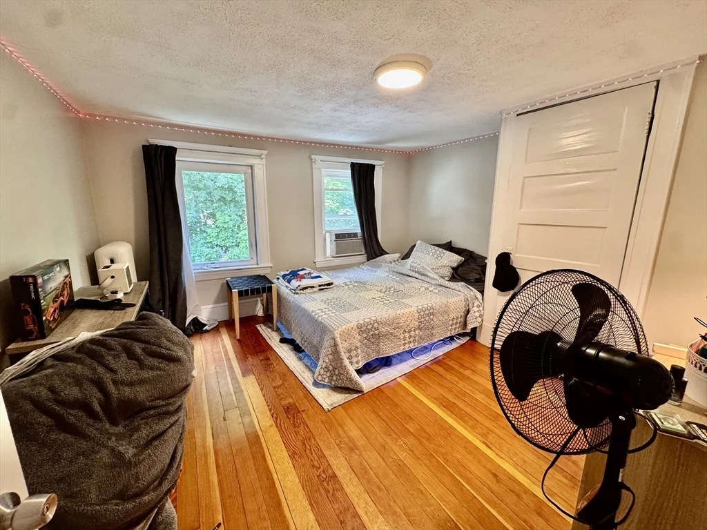 5 bed, 2 bath apartment for rent at 89 Burget Ave Unit 2, Tufts University — photo 16 of 28