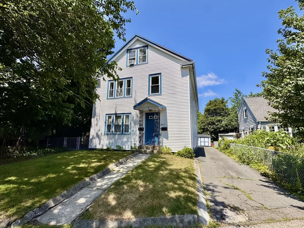 5 bed, 2 bath apartment for rent at 89 Burget Ave Unit 2, Tufts University — photo 28 of 28