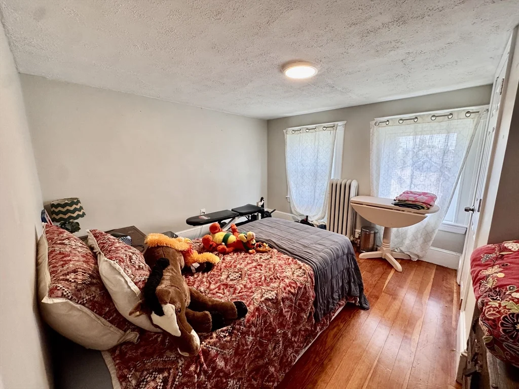 5 bed, 2 bath apartment for rent at 89 Burget Ave Unit 2, Tufts University — photo 15 of 28