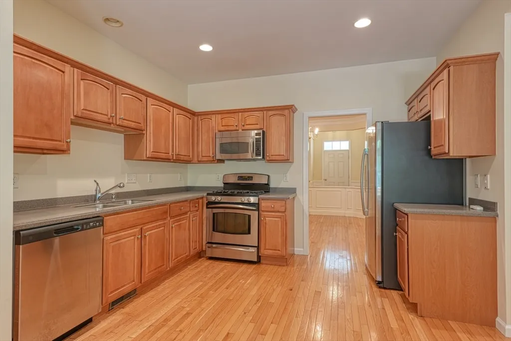 2 bed, 2 bath apartment for rent at 89 Buttercup Ln Unit 255, Grafton — photo 13 of 38