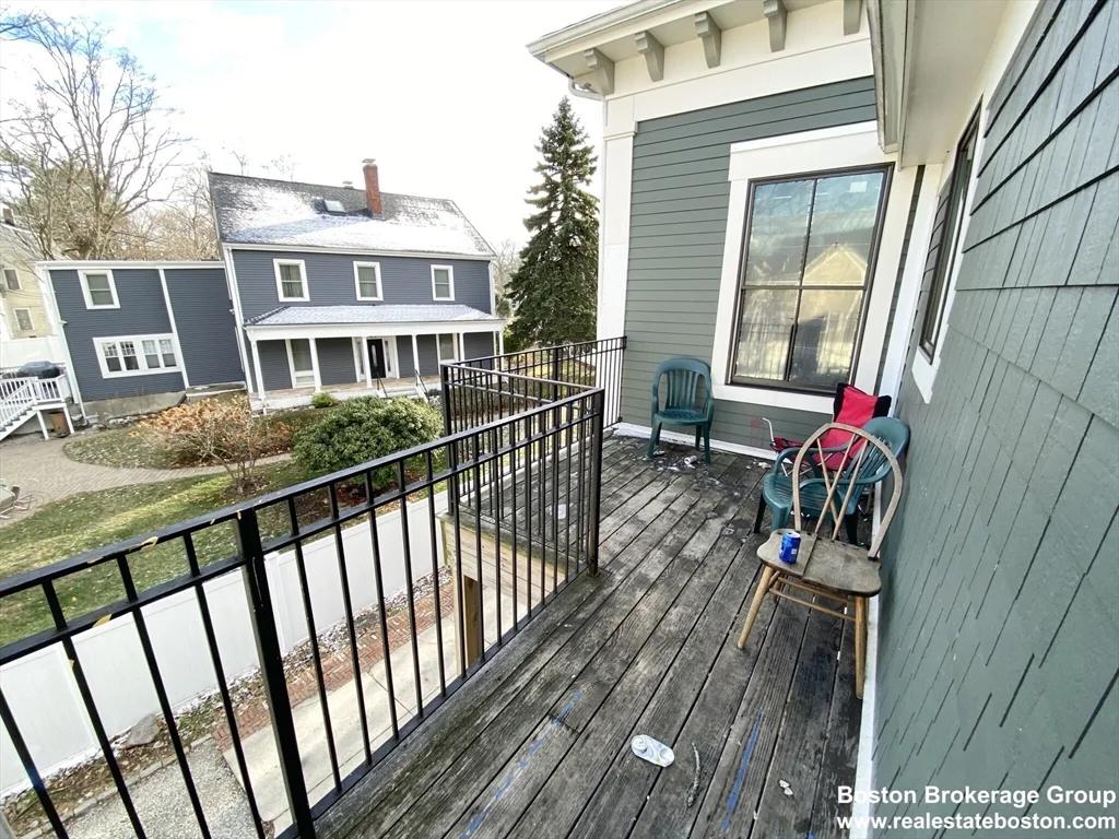 6 bed, 3 bath apartment for rent at 89 Cedar St Unit 2, Roxbury — photo 26 of 27