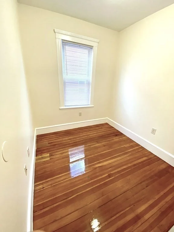 3 bed, 1 bath apartment for rent at 89 Claybourne St Unit 3, Dorchester — photo 12 of 18