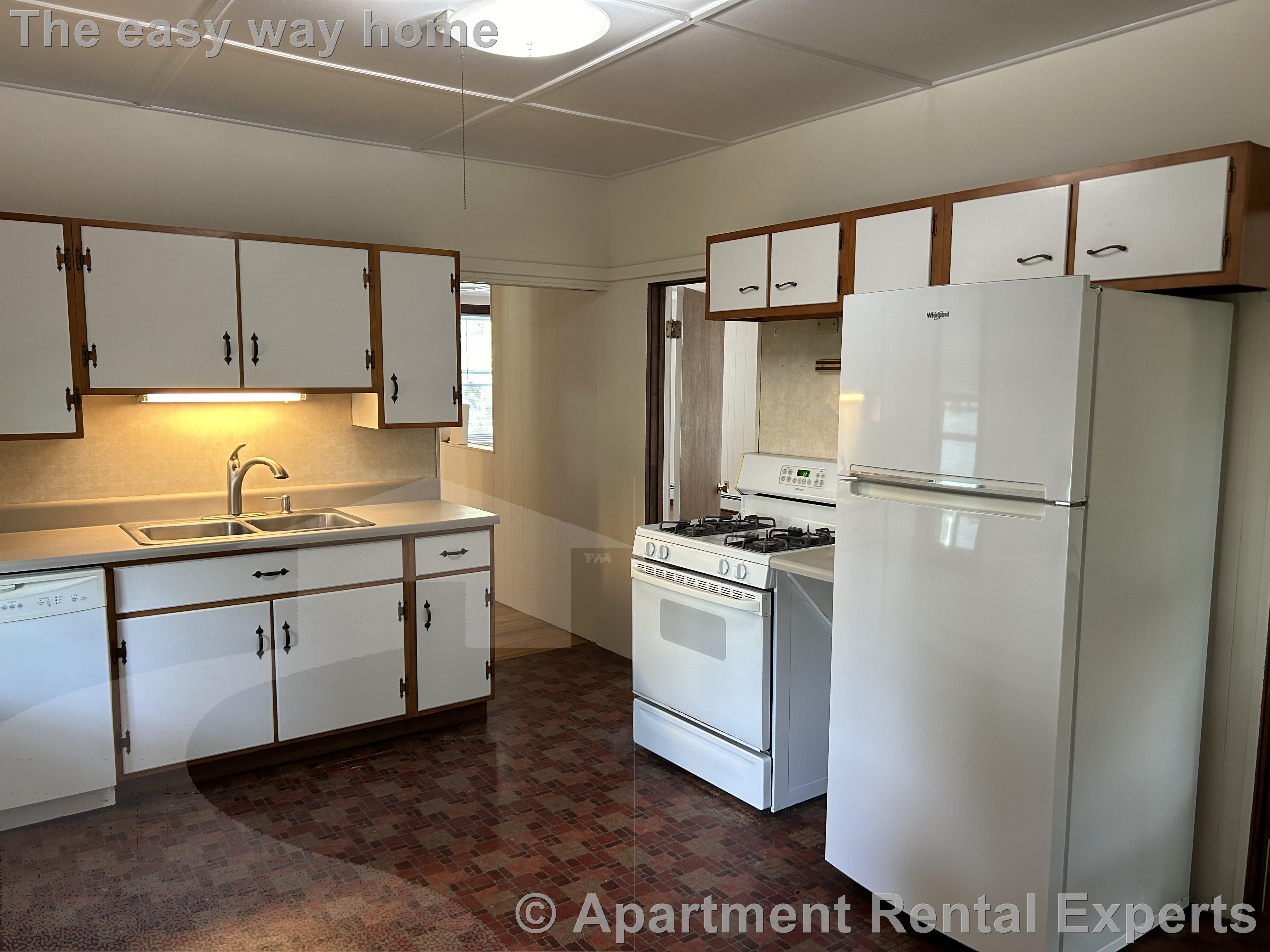 2 bed, 1 bath apartment for rent at 89 College Ave Unit 2, Tufts — photo 10 of 12