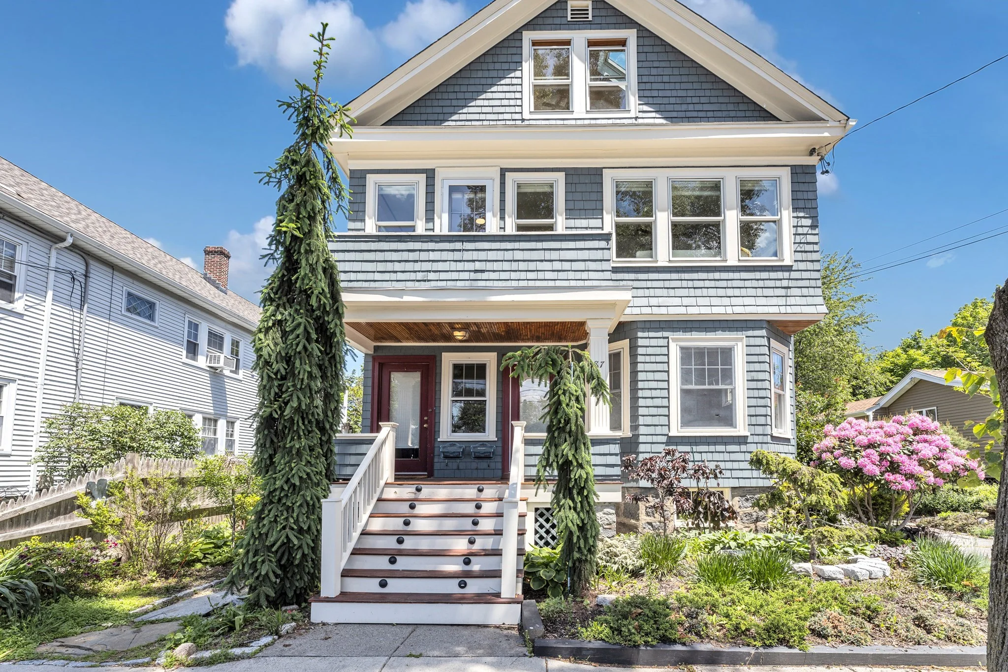 3 bed, 2 bath apartment for rent at 89 Dent St Unit 89, West Roxbury