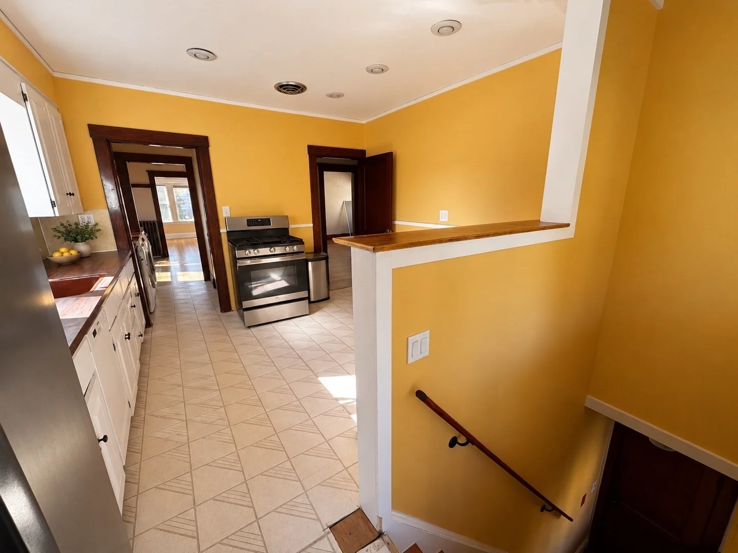 3 bed, 2 bath apartment for rent at 89 Dent Unit 89, West Roxbury — photo 3 of 19