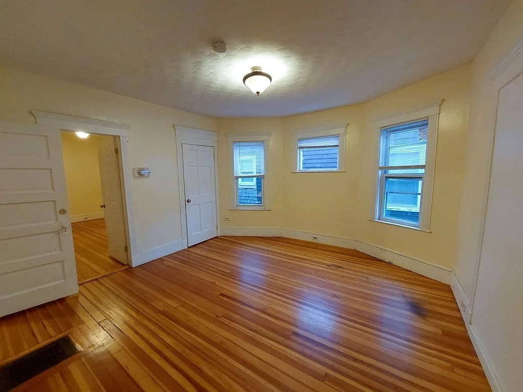 3 bed, 1 bath apartment for rent at 89 Draper St Unit 3, Dorchester — photo 3 of 7