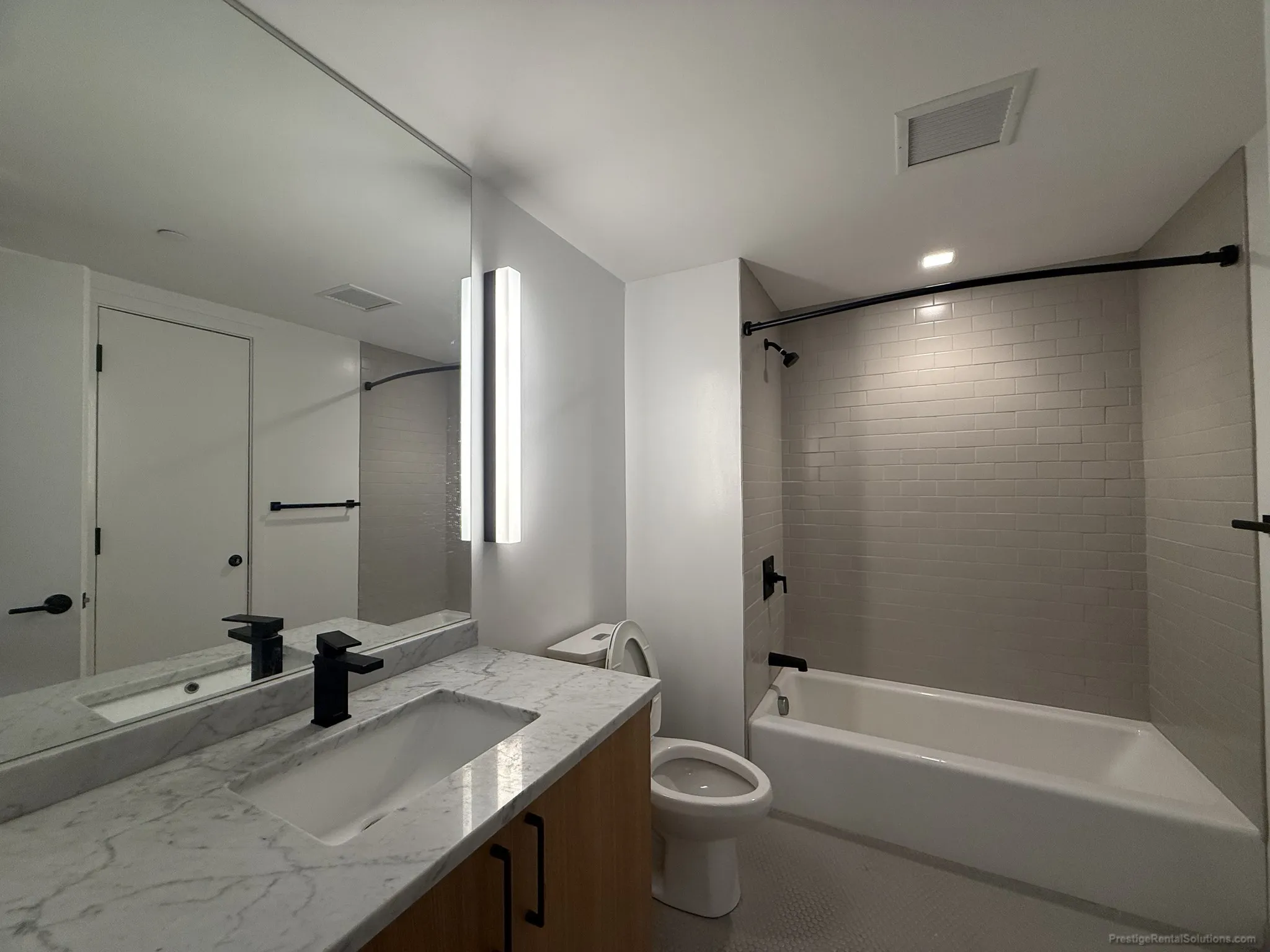 2 bed, 2 bath apartment for rent at 89 Gardner St Unit 208, Allston — photo 4 of 15