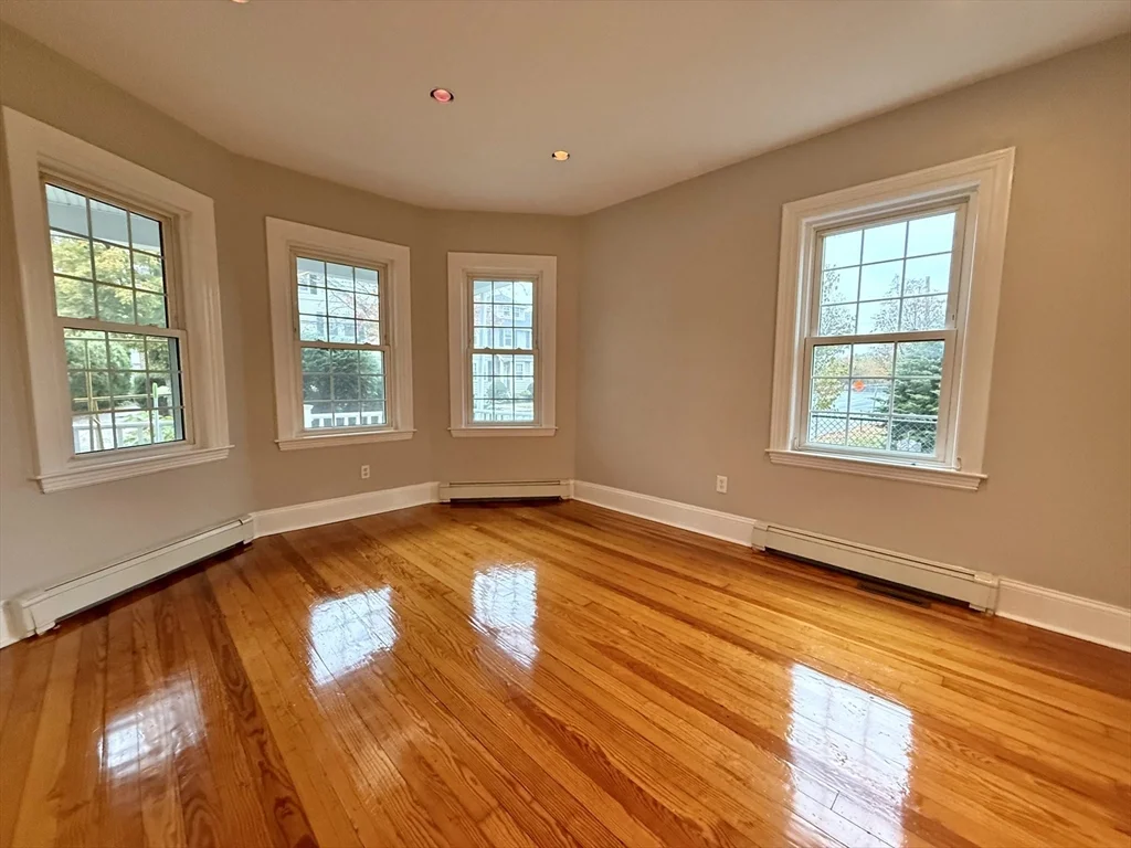 3 bed, 1 bath apartment for rent at 89 Grove St Unit 89, Belmont — photo 18 of 27