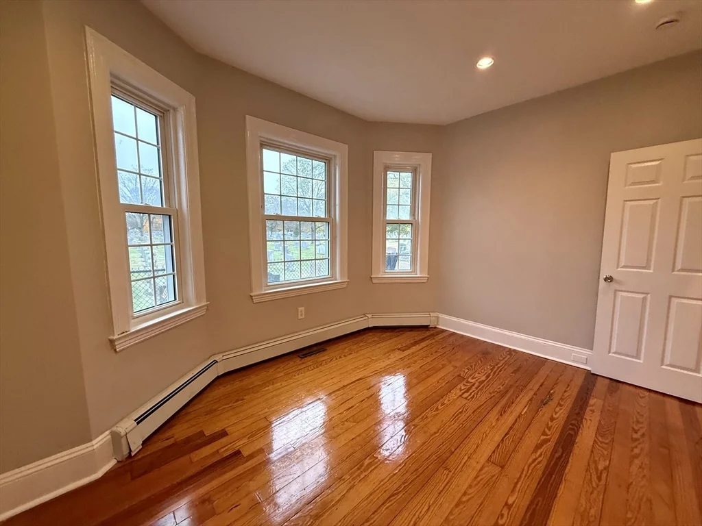 3 bed, 1 bath apartment for rent at 89 Grove St Unit 89, Belmont — photo 17 of 27