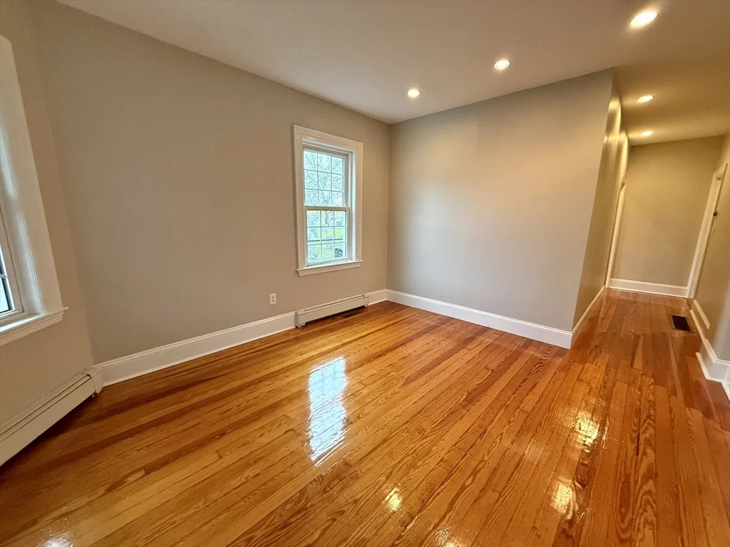 3 bed, 1 bath apartment for rent at 89 Grove St Unit 89, Belmont — photo 21 of 27