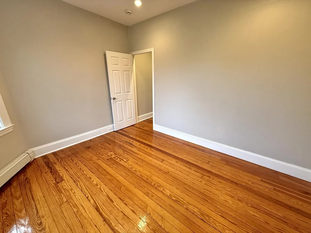 3 bed, 1 bath apartment for rent at 89 Grove St Unit 89, Belmont — photo 16 of 27