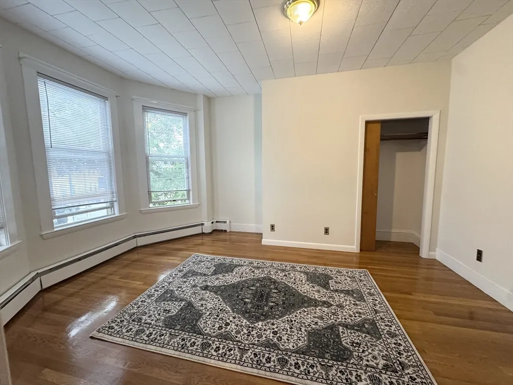 3 bed, 1 bath apartment for rent at 89 Hampshire St Unit B, Wellington-Harrington — photo 4 of 16