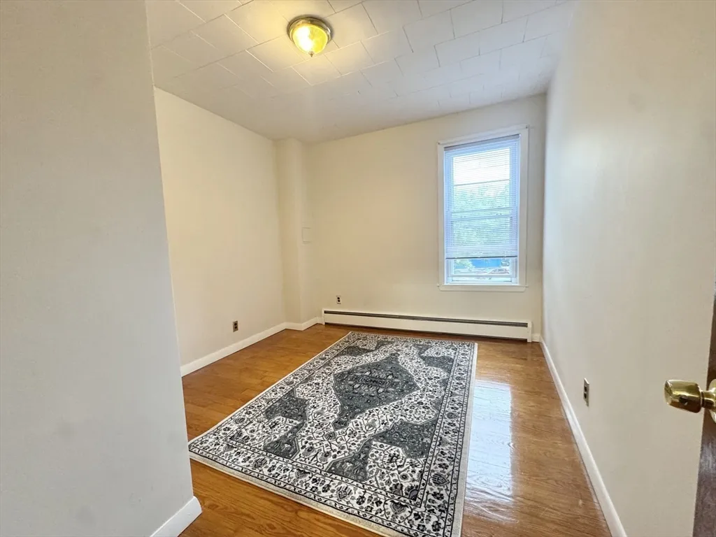 3 bed, 1 bath apartment for rent at 89 Hampshire St Unit B, Wellington-Harrington — photo 11 of 16