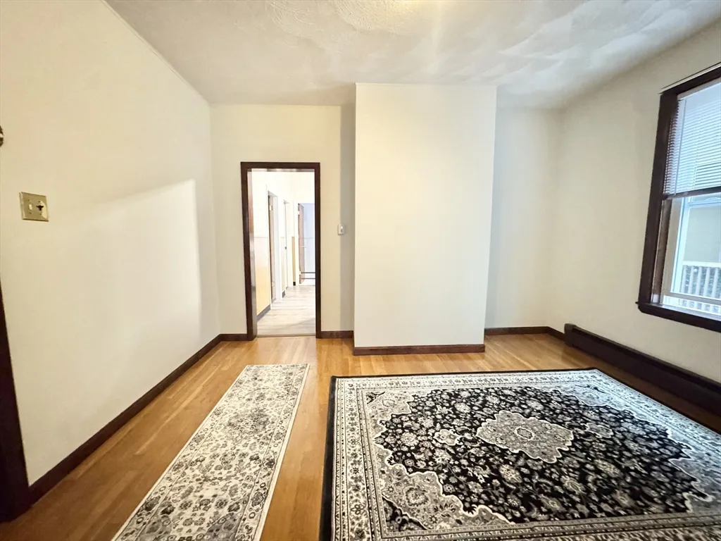 3 bed, 1 bath apartment for rent at 89 Hampshire St Unit B, Wellington-Harrington — photo 3 of 16