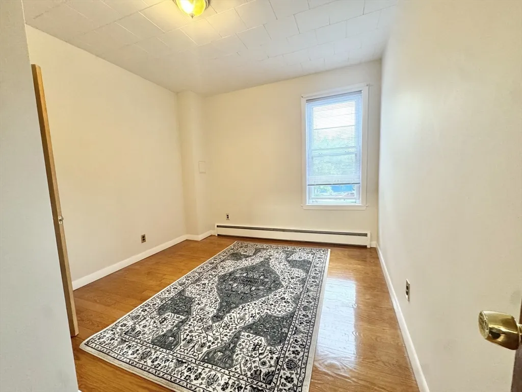 3 bed, 1 bath apartment for rent at 89 Hampshire St Unit B, Wellington-Harrington — photo 9 of 16