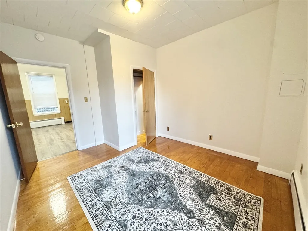 3 bed, 1 bath apartment for rent at 89 Hampshire St Unit B, Wellington-Harrington — photo 10 of 16
