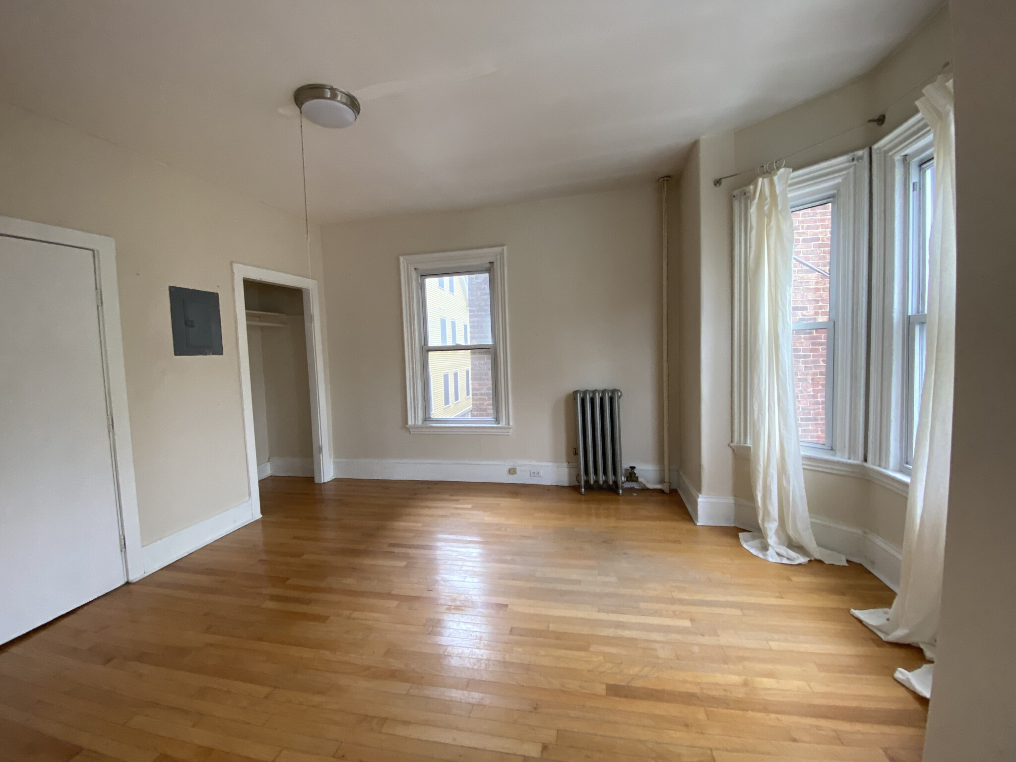 Studio bed, 1 bath apartment for rent at 89 Hancock St Unit 10, Mid-Cambridge — photo 3 of 8