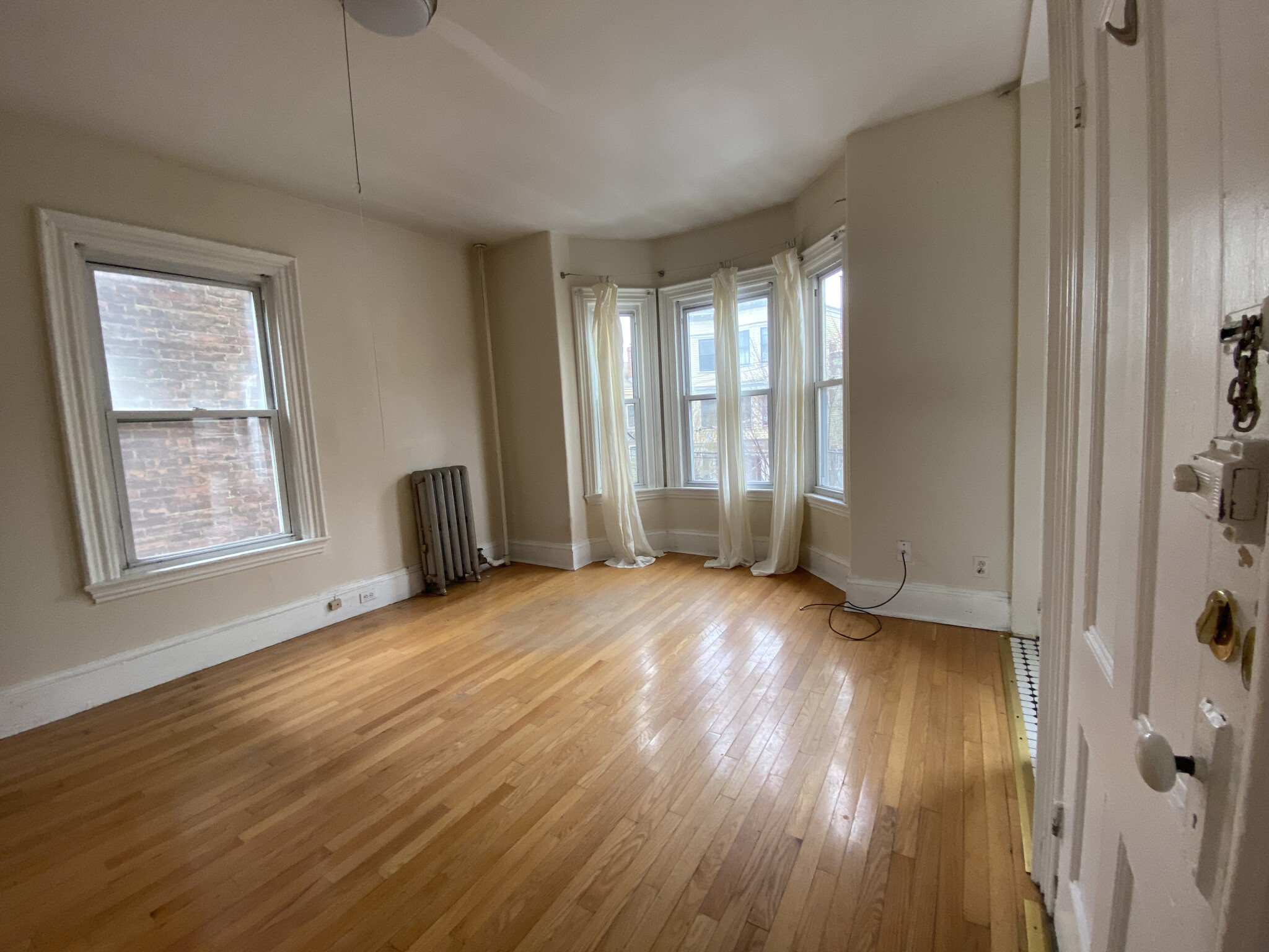 Studio bed, 1 bath apartment for rent at 89 Hancock St Unit 10, Mid-Cambridge — photo 2 of 8