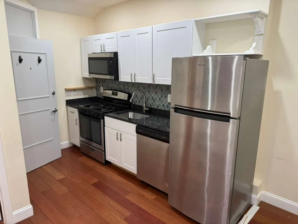 2 bed, 2 bath apartment for rent at 89 Hancock St Unit 9, Mid-Cambridge — photo 7 of 12