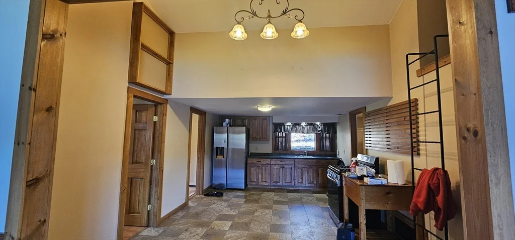 1 bed, 1 bath apartment for rent at 89 Jolicouer Ave Unit 1, Spencer — photo 3 of 13
