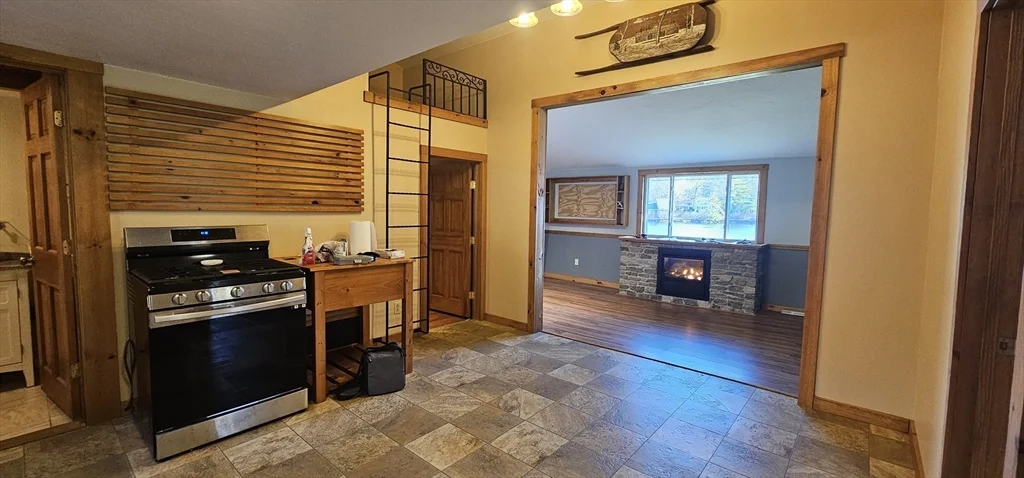 1 bed, 1 bath apartment for rent at 89 Jolicouer Ave Unit 1, Spencer — photo 4 of 13