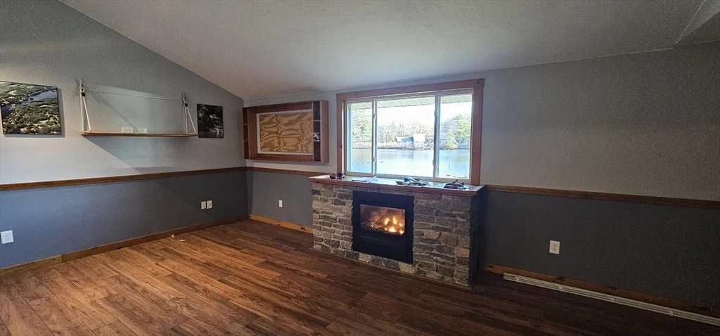 1 bed, 1 bath apartment for rent at 89 Jolicouer Ave Unit 1, Spencer — photo 6 of 13