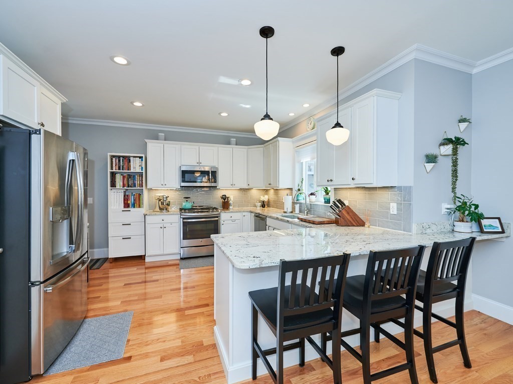 2 bed, 3 bath apartment for rent at 89 Jospehine Ave Unit 1, Somerville — photo 4 of 28