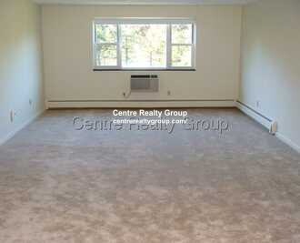 2 bed, 1 bath apartment for rent at 89 Lexington St Unit 3, Auburndale — photo 3 of 4