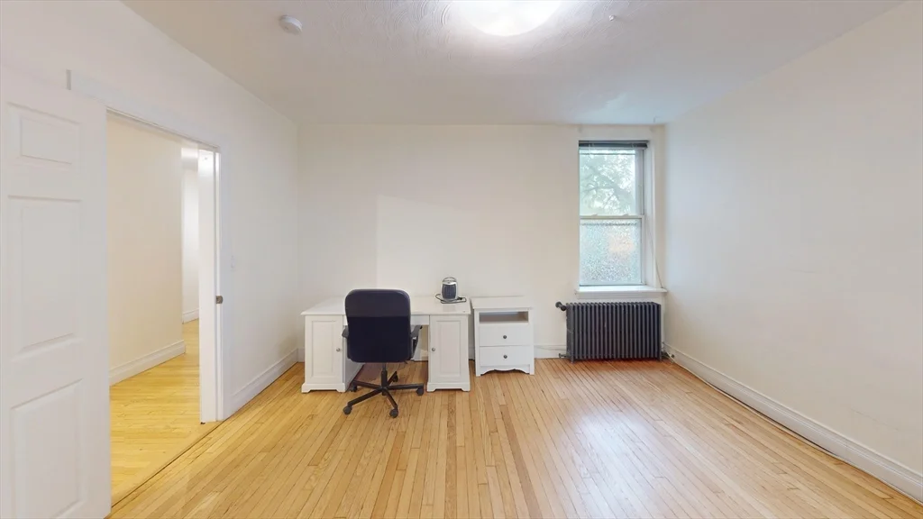 3 bed, 2 bath apartment for rent at 89 Mason Terr Unit A, Coolidge Corner — photo 7 of 11