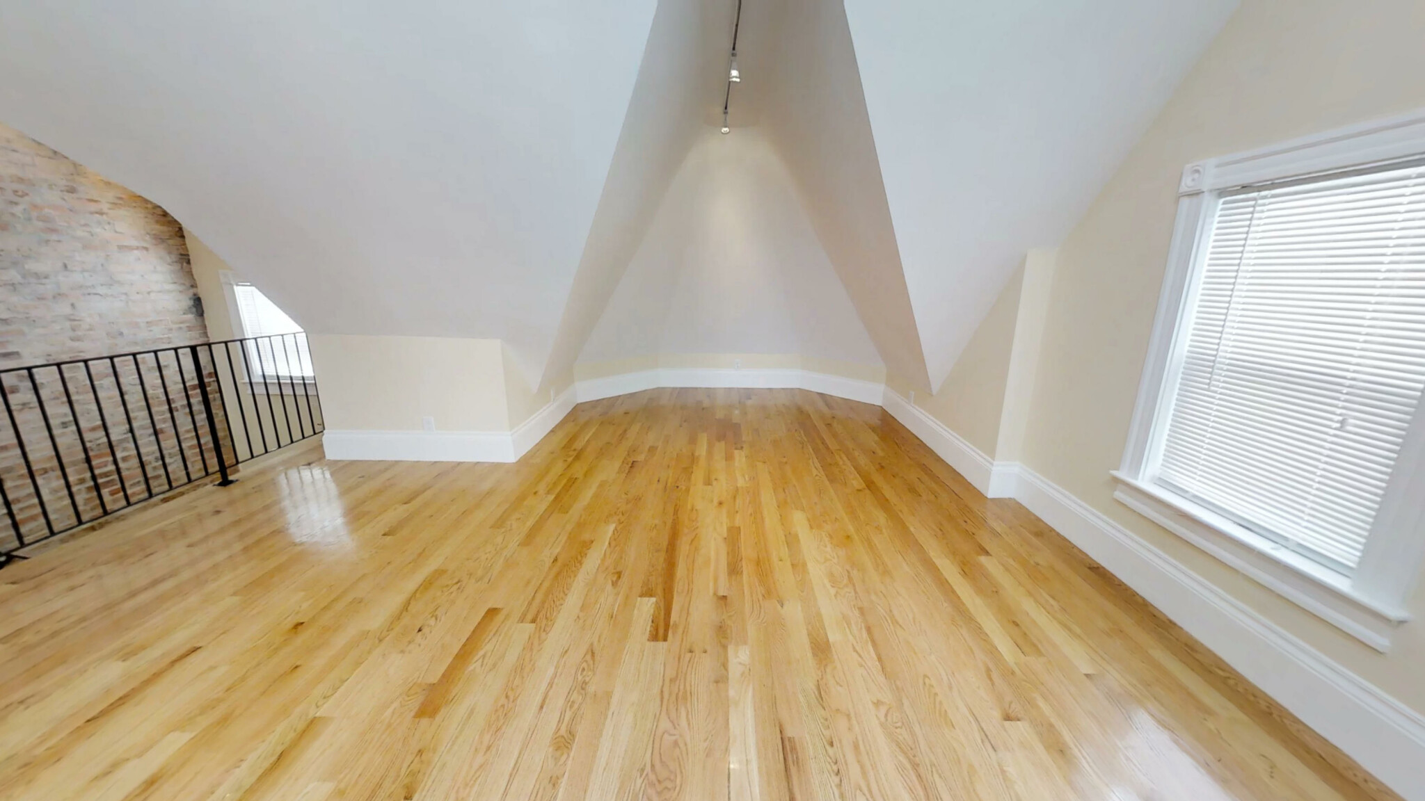 4 bed, 2 bath apartment for rent at 89 Morrison Ave Unit 02L, Powder House Square — photo 4 of 29