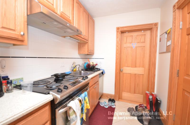 2 bed, 1 bath apartment for rent at 89 Myrtle St Unit 1F, Beacon Hill — photo 17 of 28