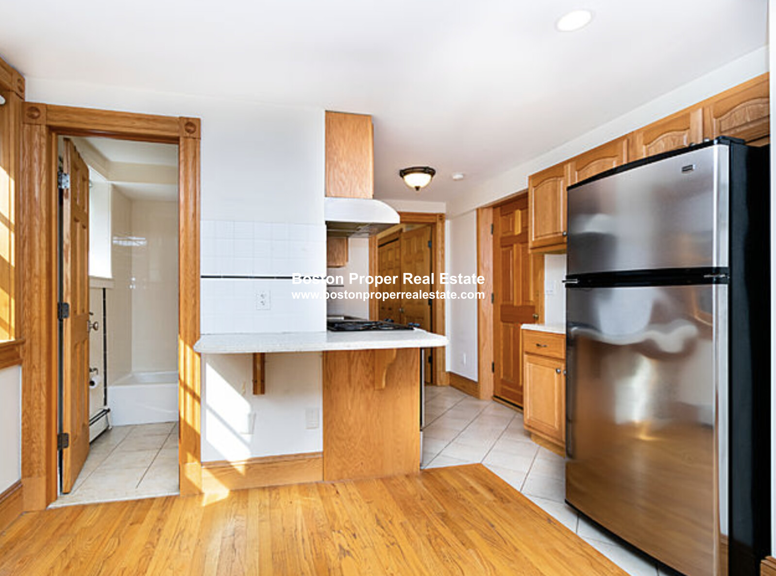 1 bed, 1 bath apartment for rent at 89 Myrtle St Unit 5, Beacon Hill — photo 3 of 10