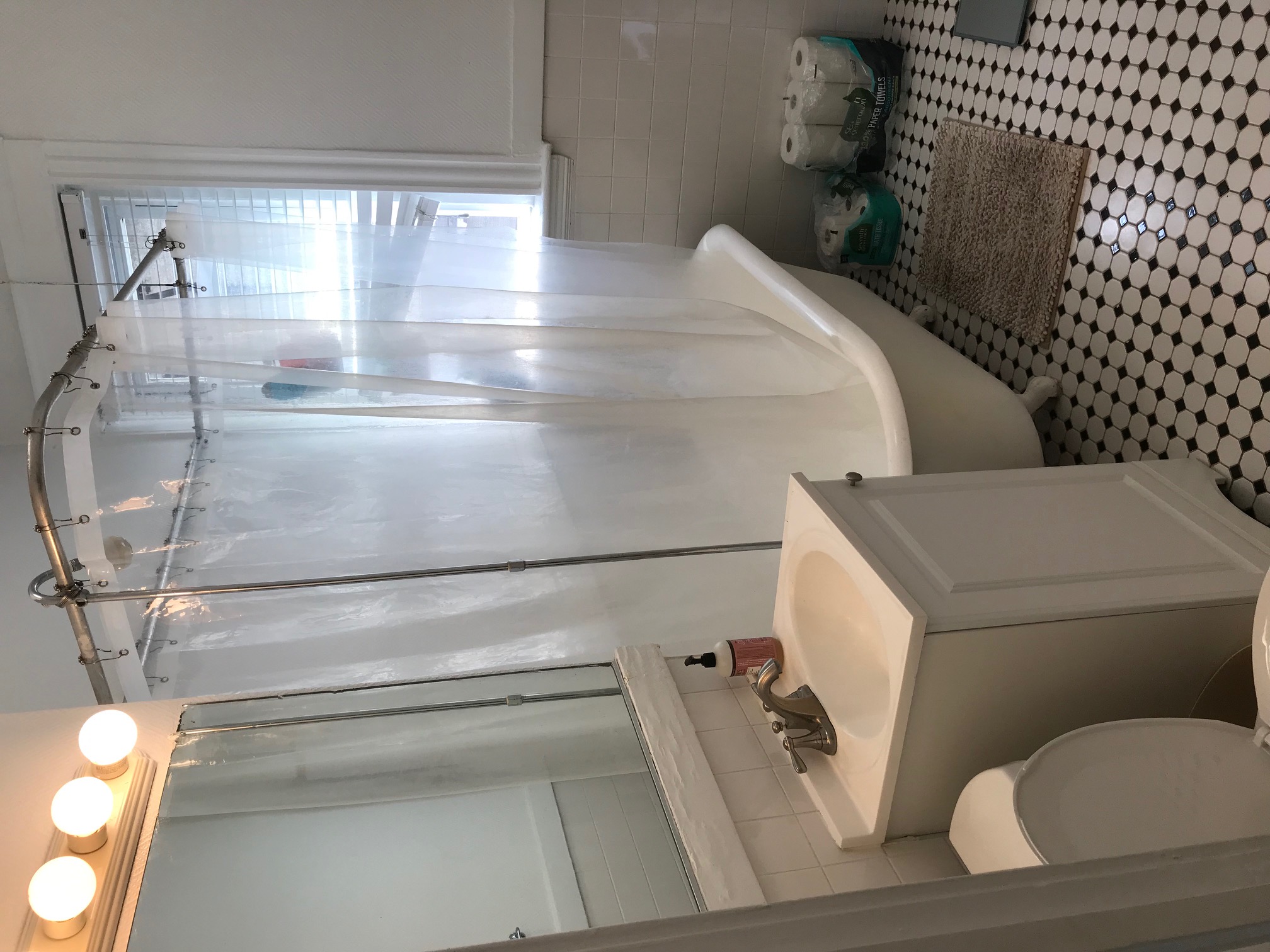 1 bed, 1 bath apartment for rent at 89 Park Dr Unit 16, Fenway — photo 5 of 8