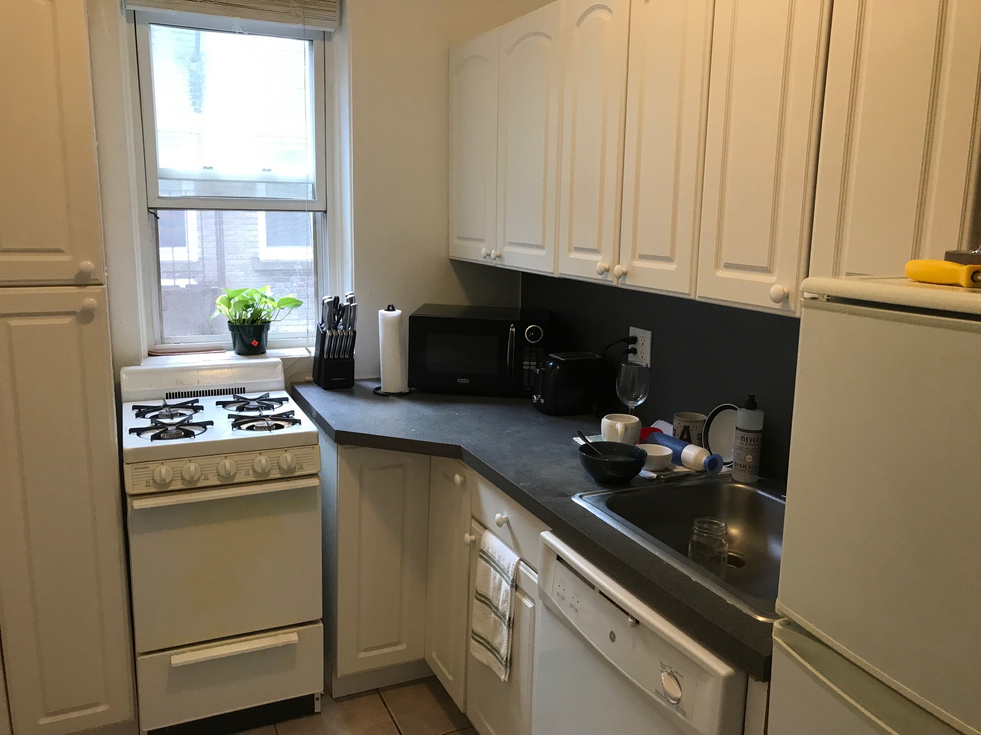 1 bed, 1 bath apartment for rent at 89 Park Dr Unit 16, Fenway — photo 2 of 8