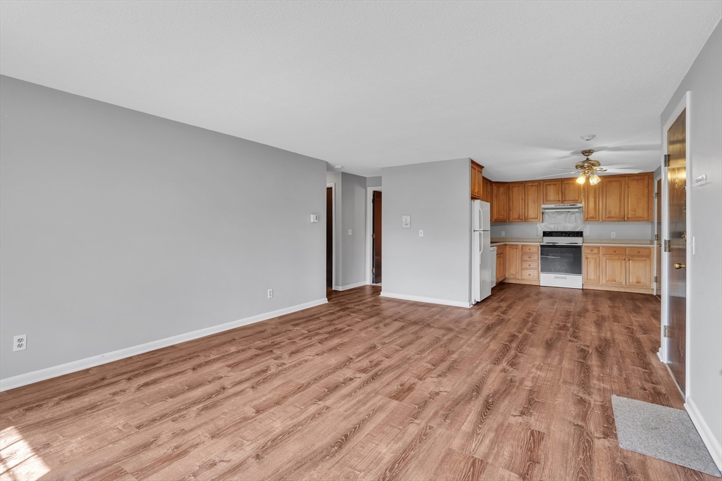 2 bed, 1 bath apartment for rent at 89 Pleasant St Unit 5D, Medfield — photo 6 of 27