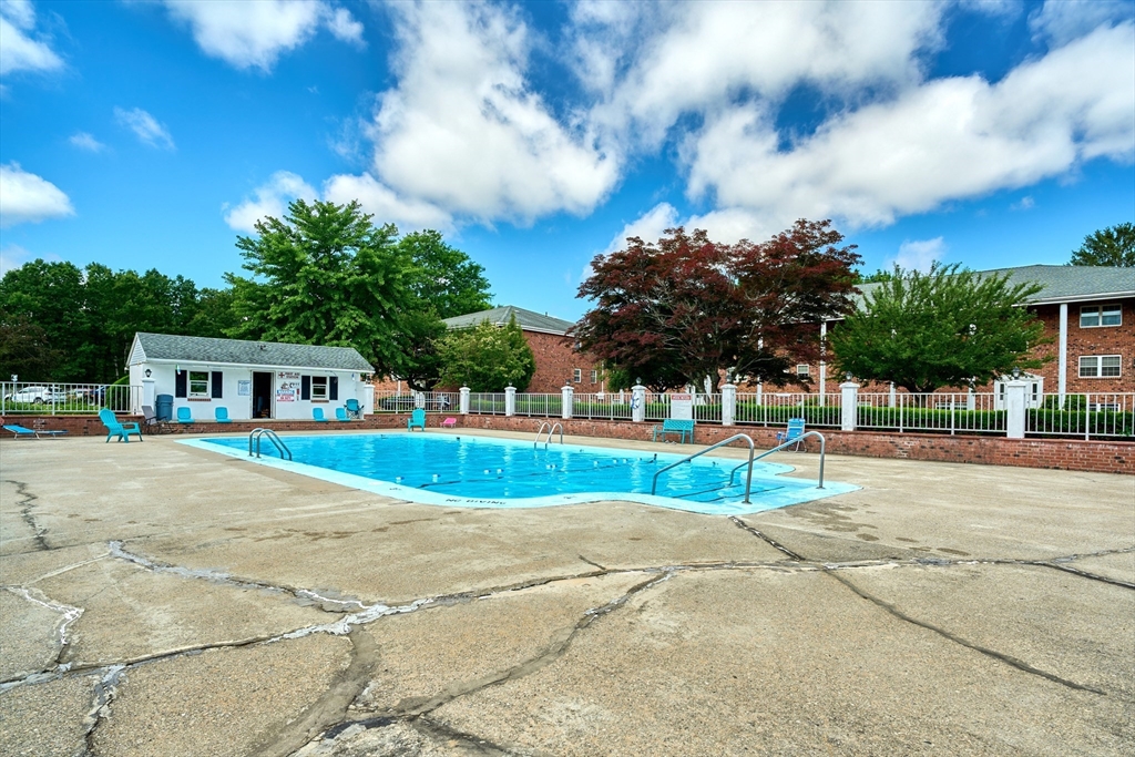 2 bed, 1 bath apartment for rent at 89 Pleasant St Unit 5D, Medfield — photo 18 of 27