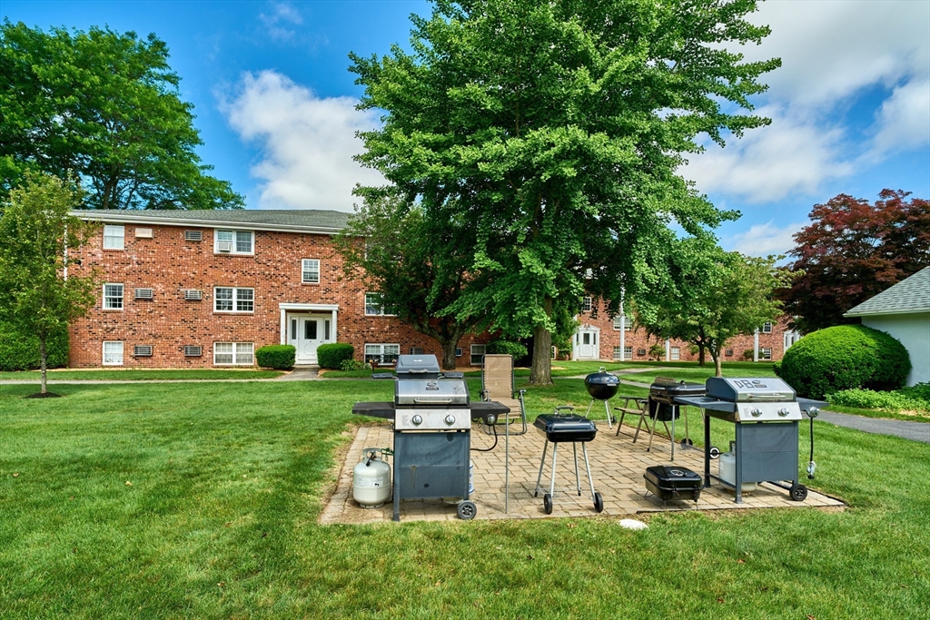 2 bed, 1 bath apartment for rent at 89 Pleasant St Unit 5D, Medfield — photo 15 of 27