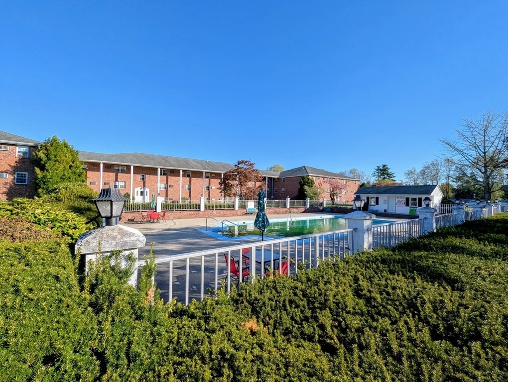 1 bed, 1 bath apartment for rent at 89 Pleasant St Unit C1, Medfield — photo 11 of 17