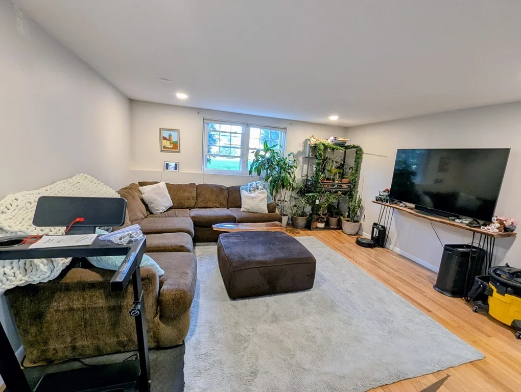 1 bed, 1 bath apartment for rent at 89 Pleasant St Unit C1, Medfield — photo 6 of 17