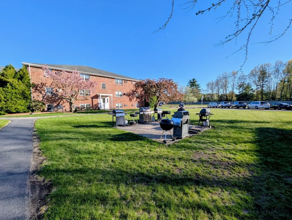 1 bed, 1 bath apartment for rent at 89 Pleasant St Unit C1, Medfield — photo 12 of 17
