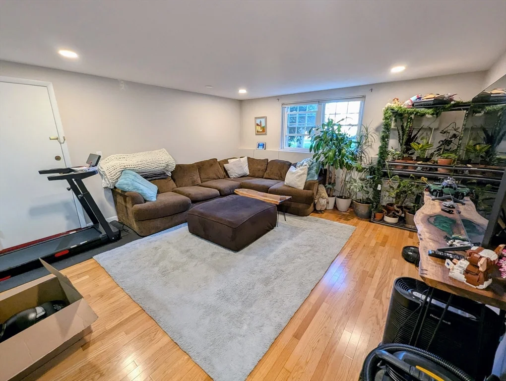 1 bed, 1 bath apartment for rent at 89 Pleasant St Unit C1, Medfield — photo 7 of 17
