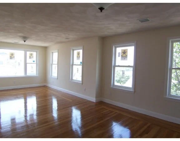 3 bed, 1 bath apartment for rent at 89 Putnam Rd Unit 2, Somerville — photo 2 of 19