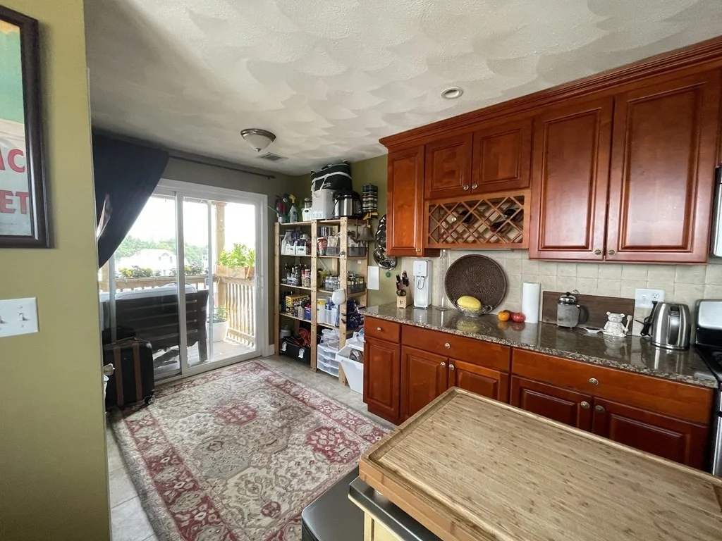 3 bed, 1 bath apartment for rent at 89 Putnam Rd Unit 2, Somerville — photo 6 of 19