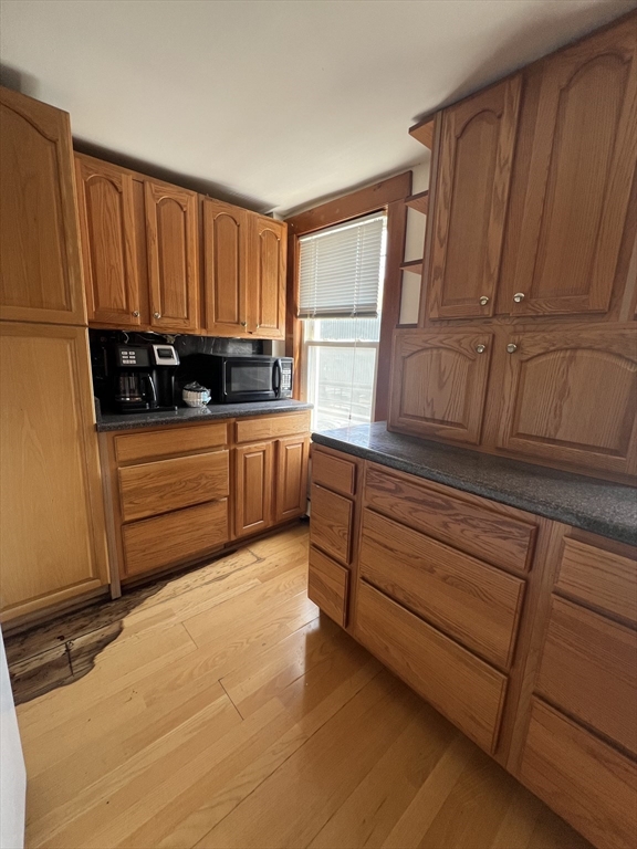 3 bed, 1 bath apartment for rent at 89 Second Unit 2, East Cambridge — photo 9 of 11