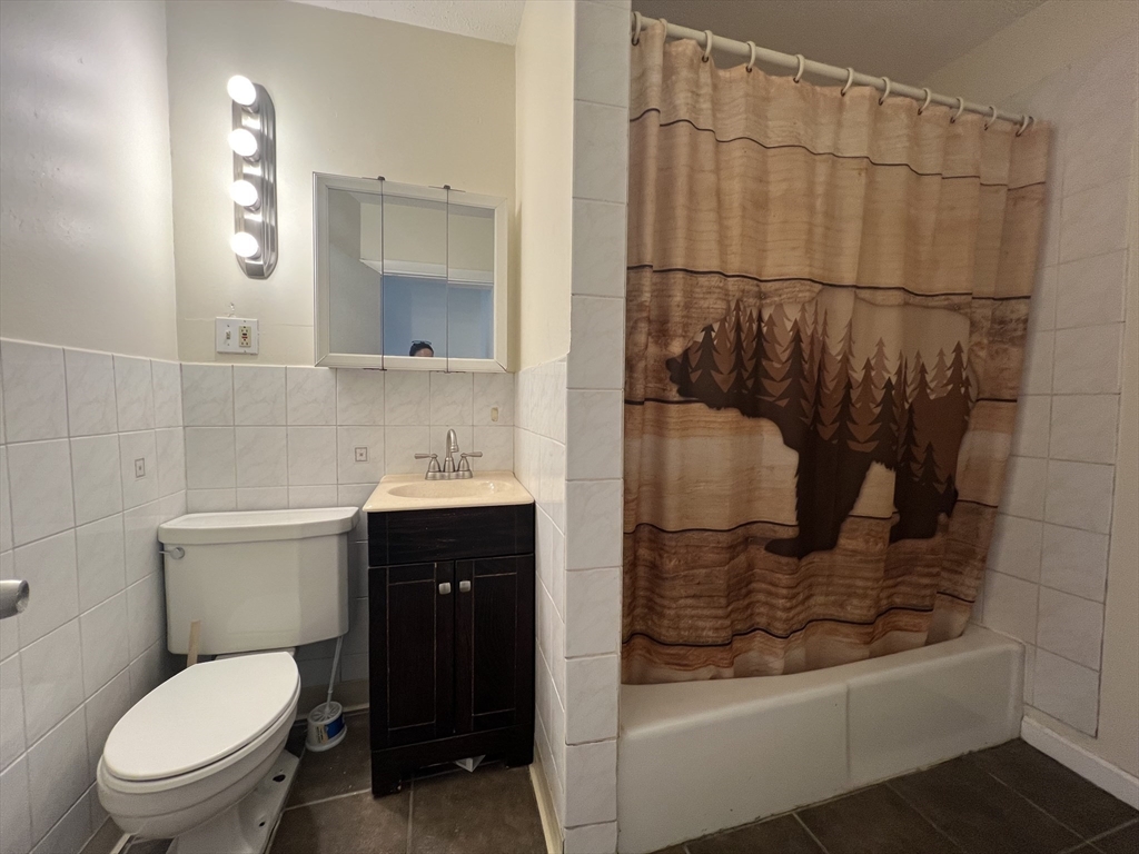 3 bed, 1 bath apartment for rent at 89 Second Unit 2, East Cambridge — photo 8 of 11